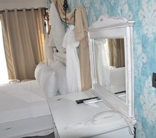 Ra Otel