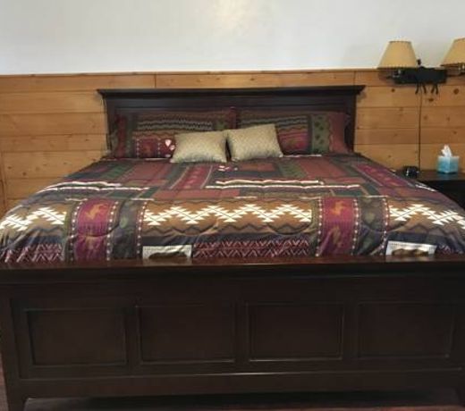 Chinook Winds Motel