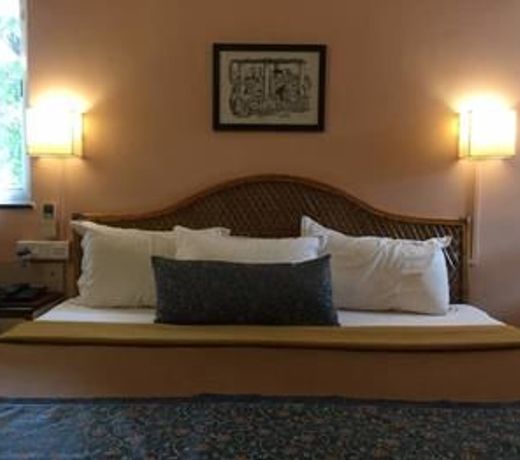 OYO 807 Hotel Gopika International
