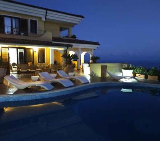 Villa Fontana Saia