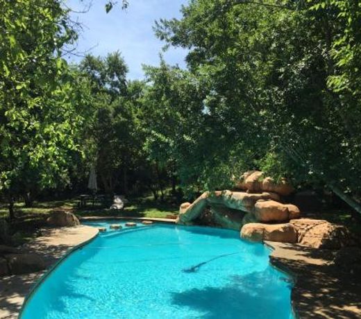 Iris Retreat & Island Day Spa