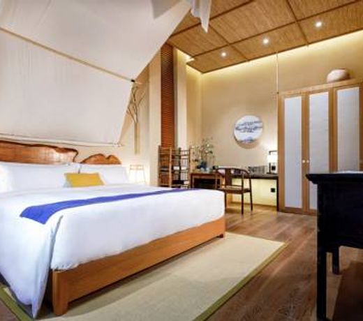 Transcendence Hot Spring Resort