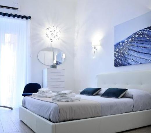Duca70 "Suite Home"