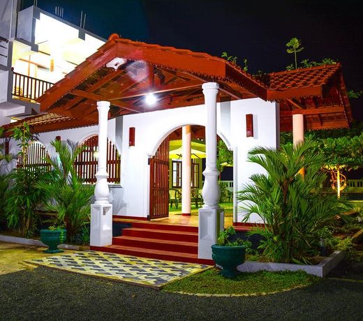 White Villa Beach Resort
