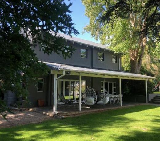Ten Stirling Bed & Breakfast