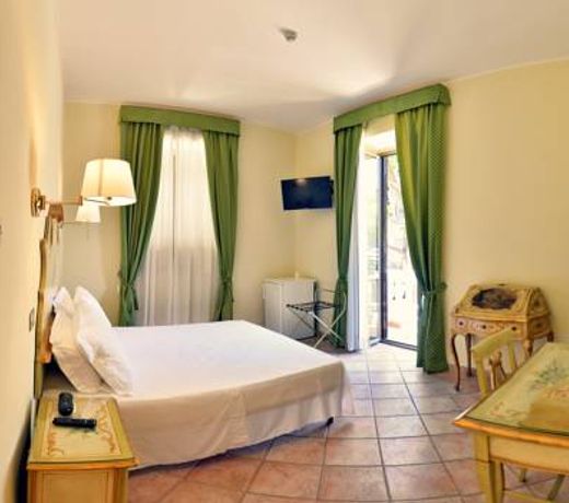 Sourire Hotel