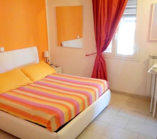 Hotel Holiday Center