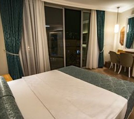 Exelans Hotel