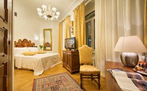 Charles Bridge Palace