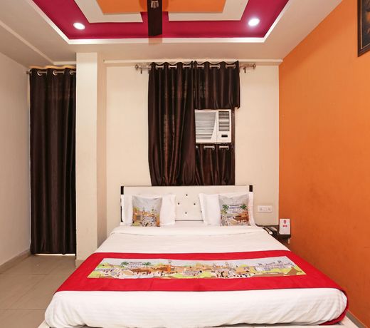 OYO 7773 Hotel Simran Palace