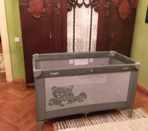 Retro big Apartment with two balconies and lift