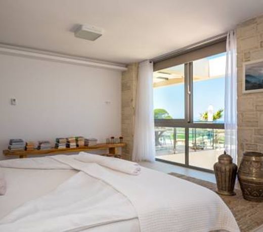 Villa Elias
