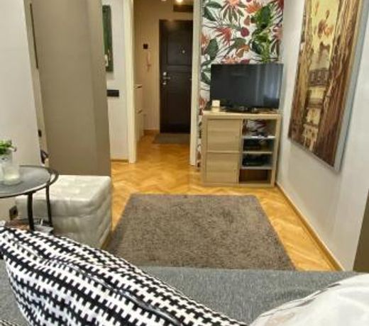 Apartment D-22
