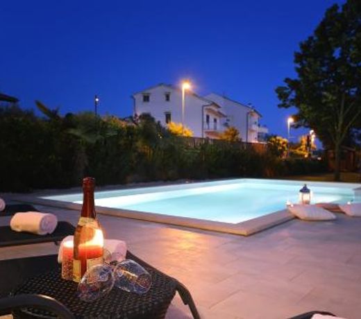 Villa Andrija Family Dream with heating pool at the sea