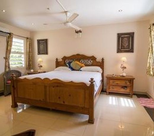 24 Casa Lora