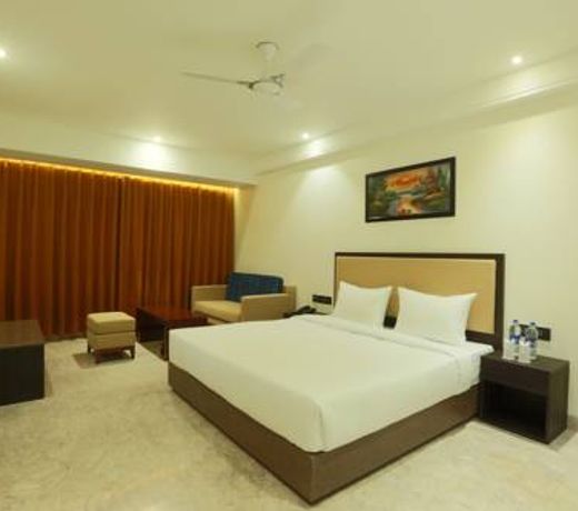 Centrum Hotel by Brijwasi
