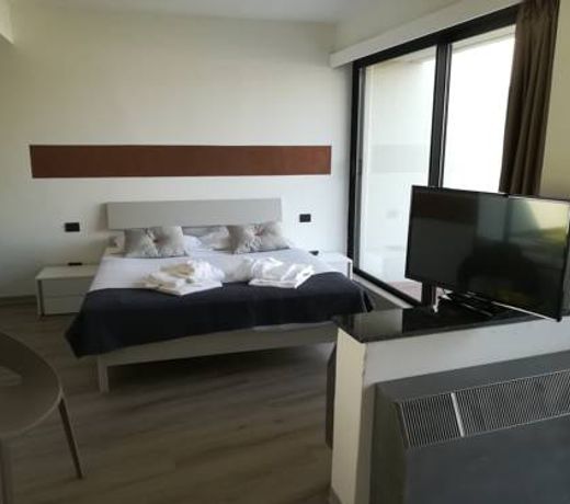 Alba Hotel
