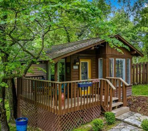 The Woods Cabins
