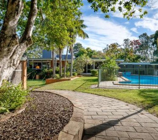 Spacious Hideaway Retreat, Brookfield, Brisbane