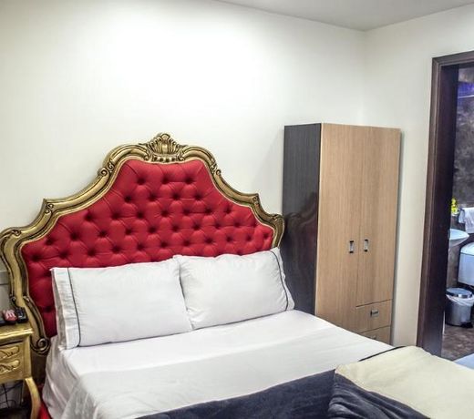 Hotel Von Astorian