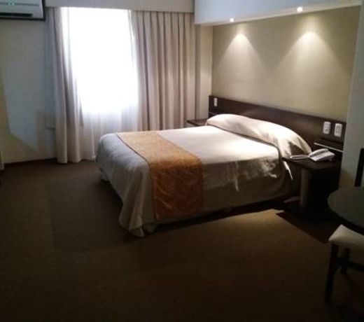 Hotel Cuatro Plazas