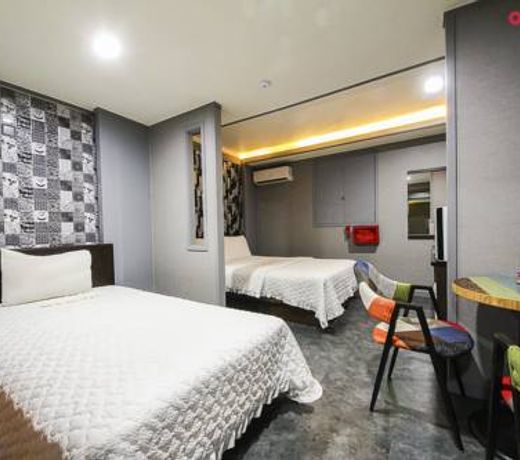 Sky Motel