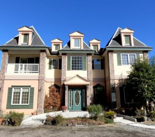 Forest Villa Olive