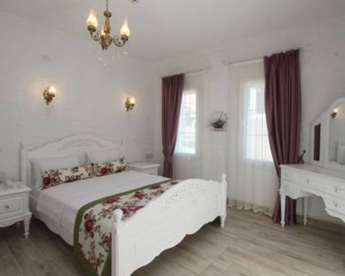 Alya Mou Butik Hotel - Чешме - фото 4