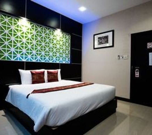ThatLuang View Hotel