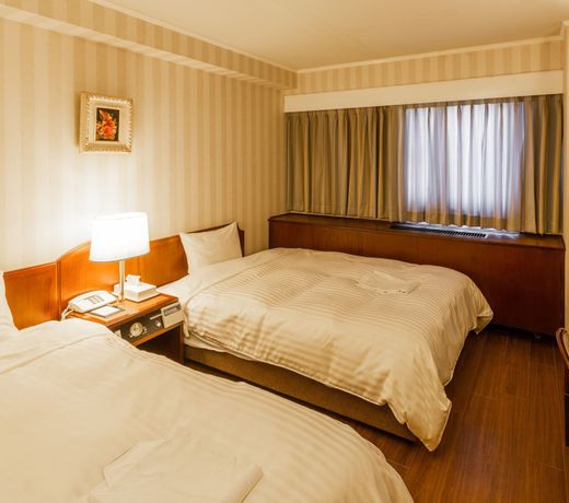 Hotel Castle in Yokkaichi