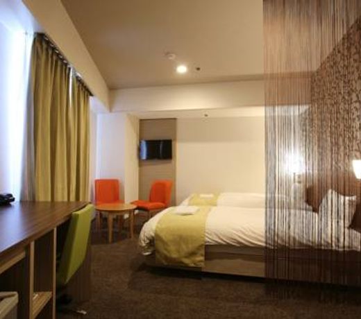 Hotel Crystal Plaza