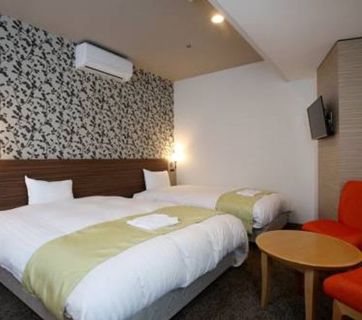 Hotel Crystal Plaza