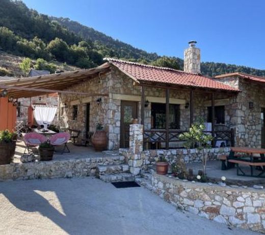 Mike Omalos Houses