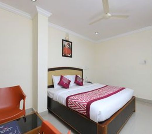 OYO 9349 Hotel Swaagat Residency