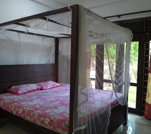 Nishan Surf Inn