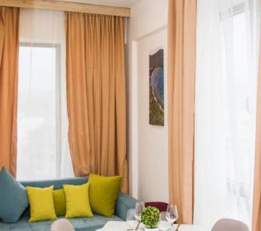 Aparthotel & Spa KASMI
