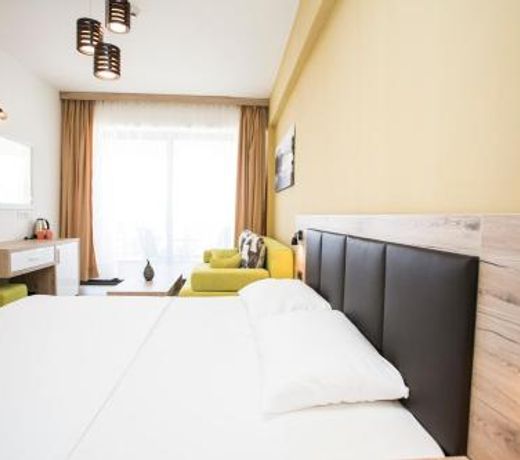 Aparthotel & Spa KASMI