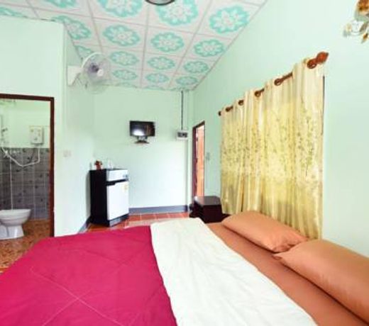 Phu Chaem House