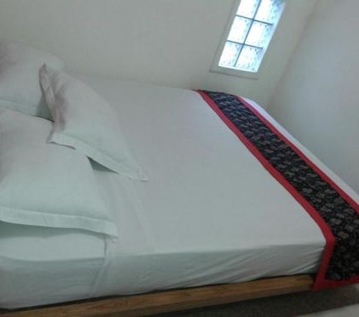 Rumah Tawa Guesthouse - 2 Syariah