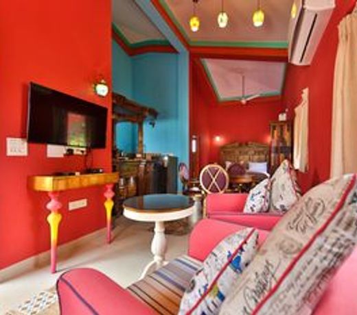 Amour Resort
