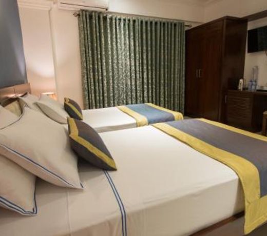 Ceyloni City Hotel