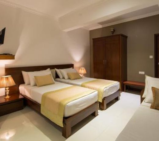 Ceyloni City Hotel