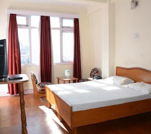 Hotel Basant