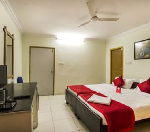 OYO 7707 Corpo Suites