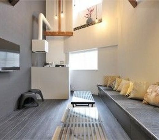 Sekai Hotel Mangetsu