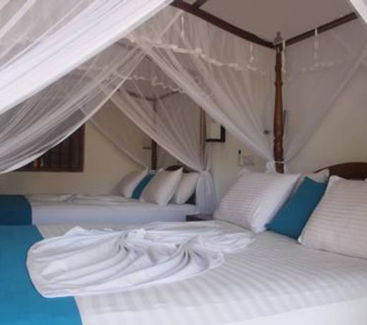 Malee Villa (Beach Inns Holiday Resort)