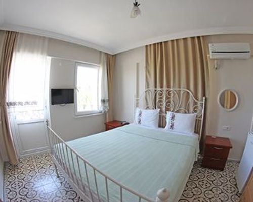 Ahinos Butik Hotel - Бозджаада - фото 1