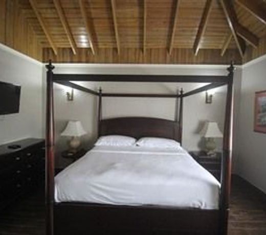 Summer Breeze Vacation Home