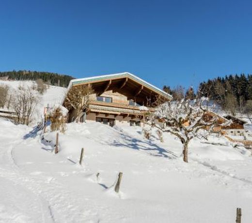 Modern Apartment in Saalbach Hinterglemm near Ski area