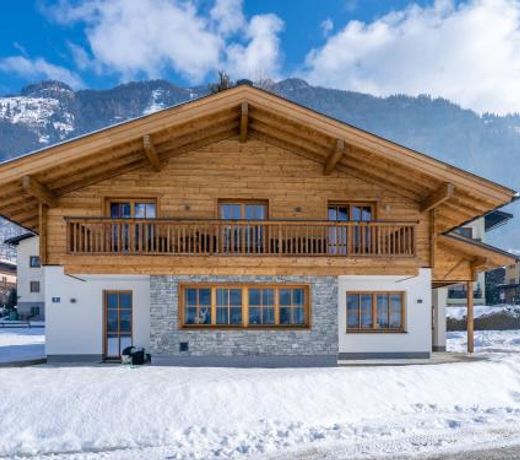Chalet with garden in Bad Hofgastein Salzburg